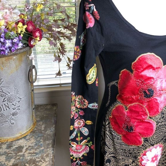 Desigual Black Knit Mini Dress/Tunic with Floral Appliqué - Picture 5 of 16